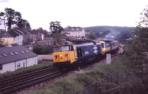 50042 and HST 140589